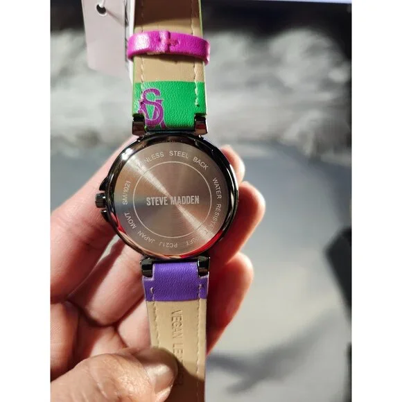 Steve Madden - Picture 4 of 5